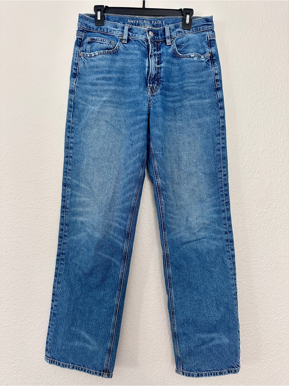 American Eagle Outfitters Low Rise Baggy
Denim Jeans
